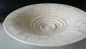 White stepped plate, ceramic, diameter 45 cm